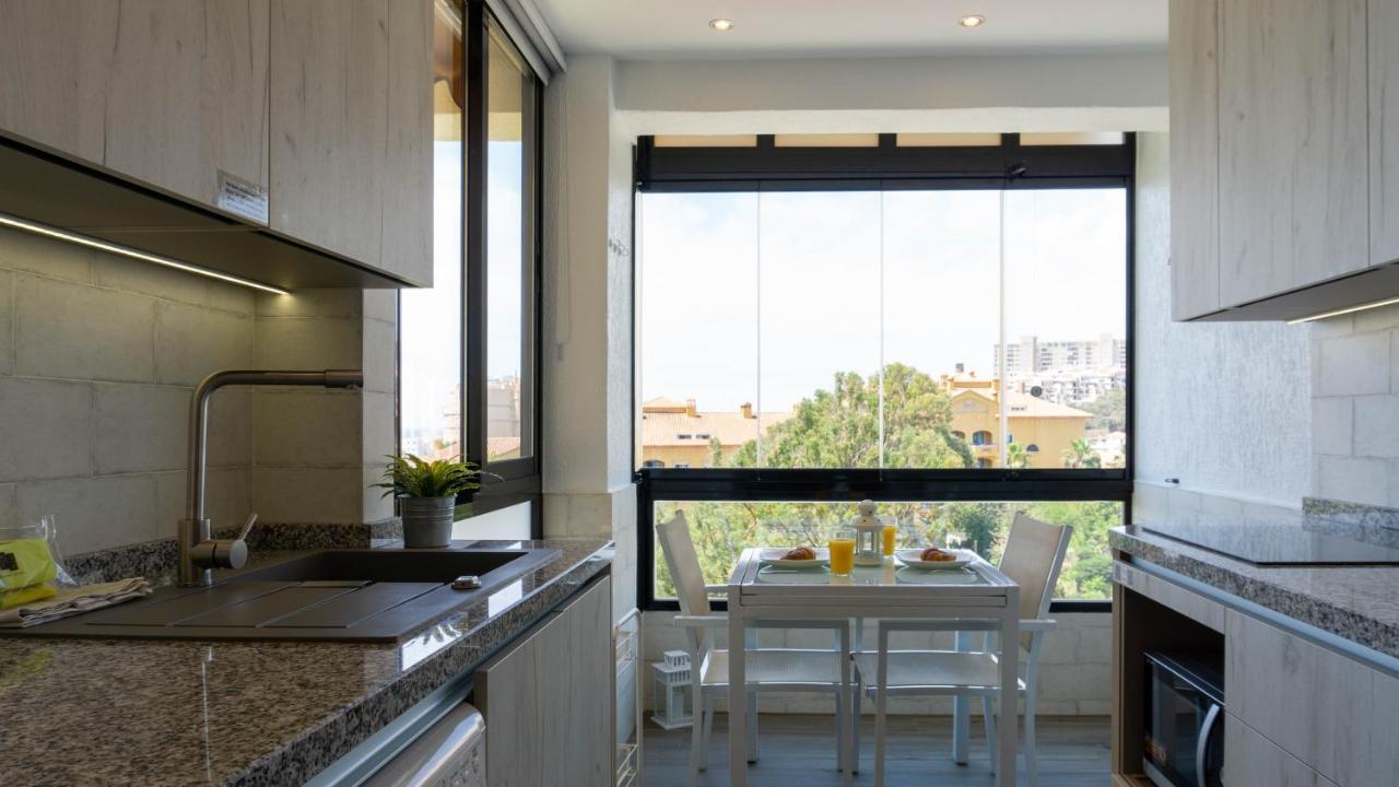 Apartment Aloha Playa Malaga Benalmadena Luaran gambar